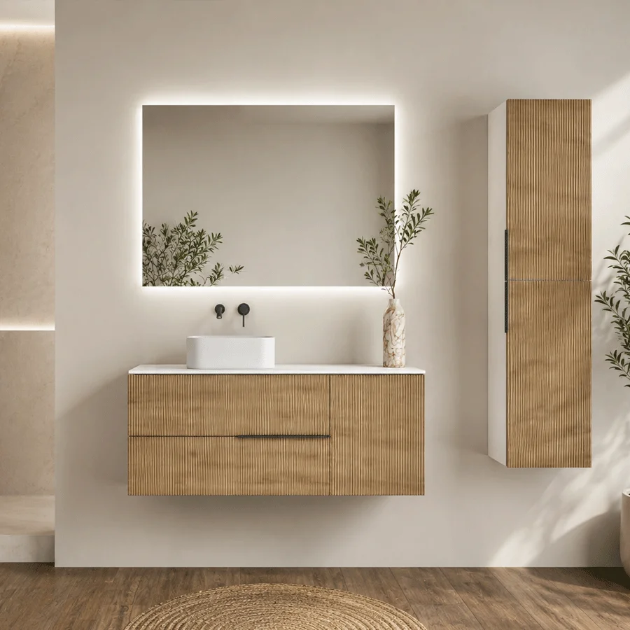 Mueble de baño Marte suspendido con tapa de melamina para lavabo sobre encimera, en madera con espejo iluminado y columna