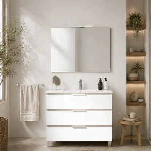 Conjunto de mueble Austin con tres cajones y patas, en blanco, ambientado en baño, vista 3