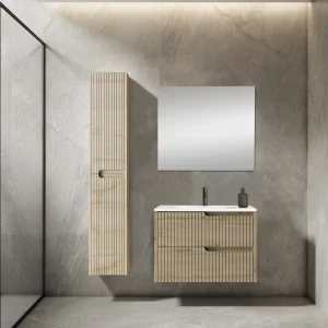 Columna auxiliar de baño suspendida Ezio con dos puertas y baldas interiores, en madera, ambientado en baño