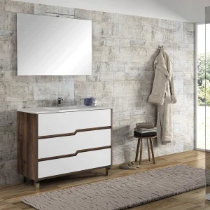 Conjunto mueble de baño Alaska con lavabo porcelanico, en madera, ambientado en baño