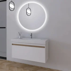 Espejo redondo Bélgica con luz LED fría y contorno arenado, ambientado en baño, vista 3