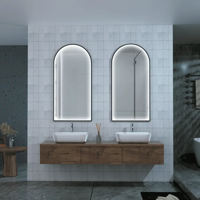 Espejo de baño Roma tipo capilla con luz LED perimetral y marco negro mate, doble, sobre mueble de madera