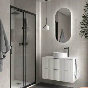 Conjunto de baño Biba con 2 cajones y encimera para lavabo sobre encimera, en blanco, ambientado en baño, vista 4