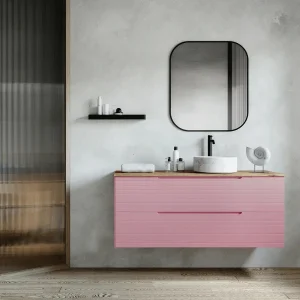 Mueble de baño Roma suspendido con 2 cajones, frontal lacado y tapa de melamina, en rosa, ambientado en baño, vista 8