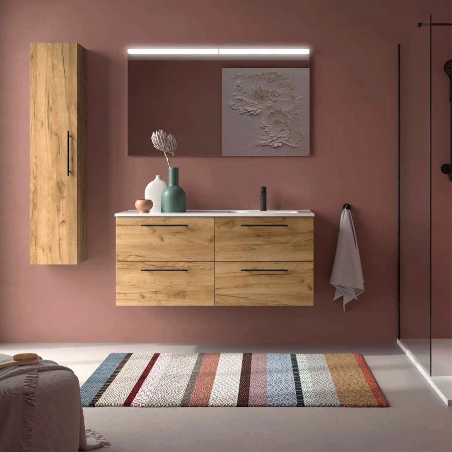 desplazado-africa Mueble de baño suspendido Silane con 4 cajones y lavabo desplazado a izquierda, en madera con espejo iluminado, pared granate