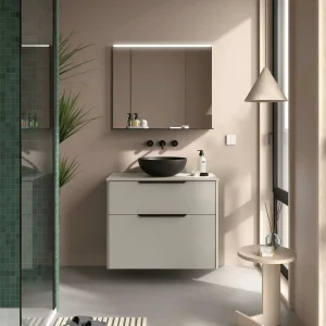 Conjunto de baño Luva con encimera para lavabo sobre encimera, en blanco, ambientado en baño, vista 8