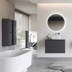 Mueble de baño Miami suspendido con 2 cajones y tapa lacada, en negro, ambientado en baño, vista 5