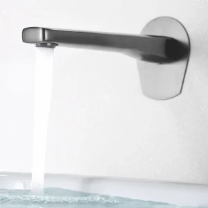 Grifo empotrado de lavabo monomando serie Delos de Imex, con agua saliendo del caño en gris oscuro, vista 13