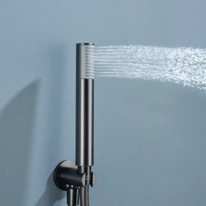 Conjunto de ducha termostático empotrado serie Bless de Imex, detalle de la teleducha en gris oscuro