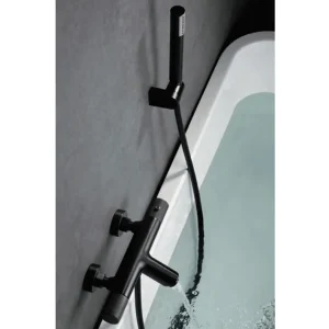 Grifería termostática de baño y ducha serie Line de Imex, en negro, ambientado en baño
