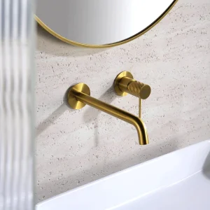 Grifo de lavabo empotrado monomando serie Bless de Imex, en dorado, ambientado en baño
