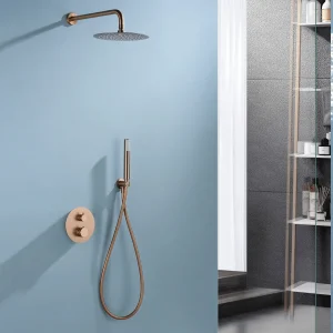 Conjunto de ducha termostático empotrado serie Bless de Imex, en oro rosa, instalado en ducha