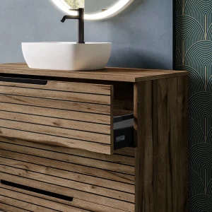 Mueble de baño Ruanda 3 cajones con patas y tapa para lavabo sobre encimera, detalle del acabado en madera