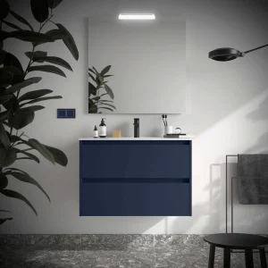 Mueble de baño suspendido Noja con 2 cajones y lavabo de porcelana, en azul, ambientado en baño